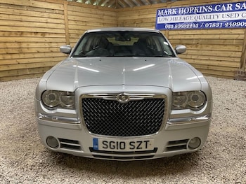 Used Chrysler 300C 2010 for sale - 78964064: Photo