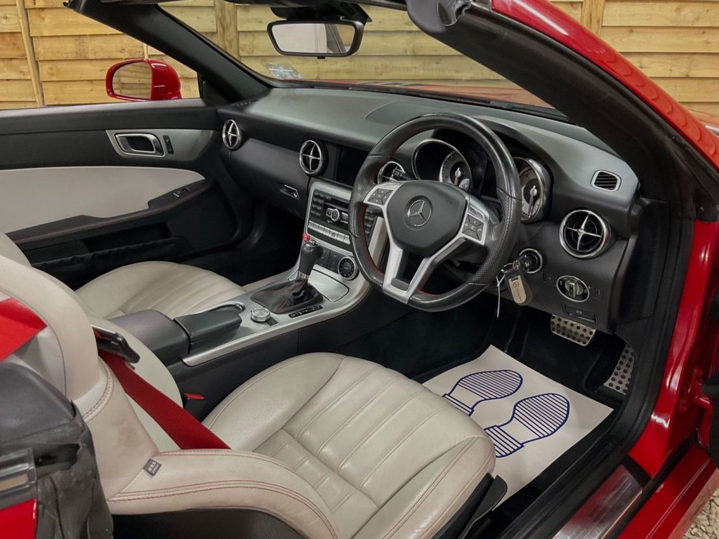 Used Mercedes-Benz SLK 2011 for sale - 76210238: Photo 13