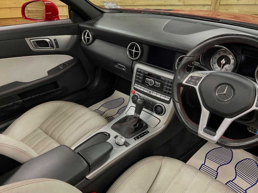 Used Mercedes-Benz SLK 2011 for sale - 76210238: Photo 14