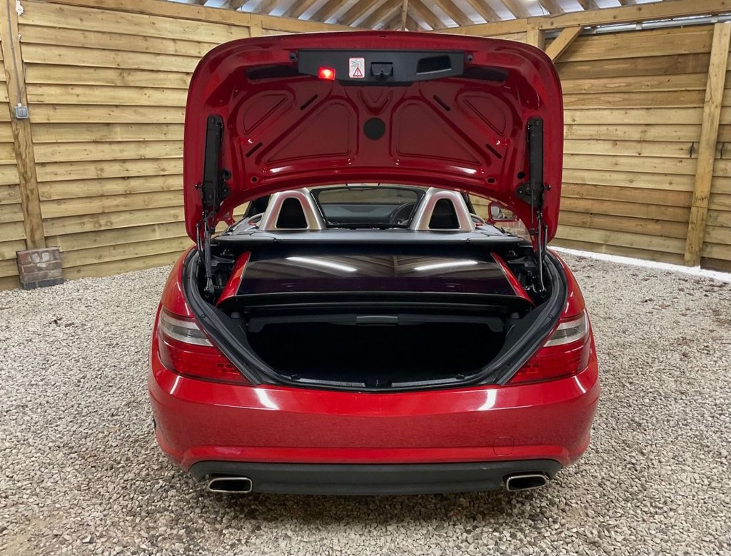 Used Mercedes-Benz SLK 2011 for sale - 76210238: Photo 18