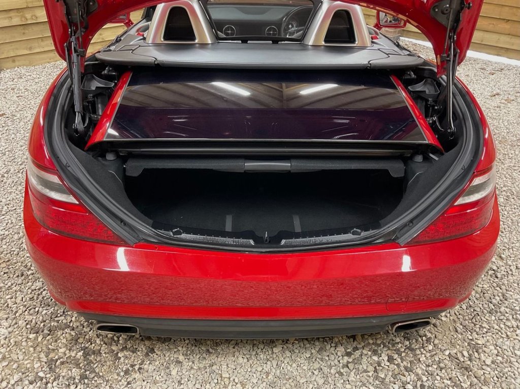 Used Mercedes-Benz SLK 2011 for sale - 76210238: Photo 19