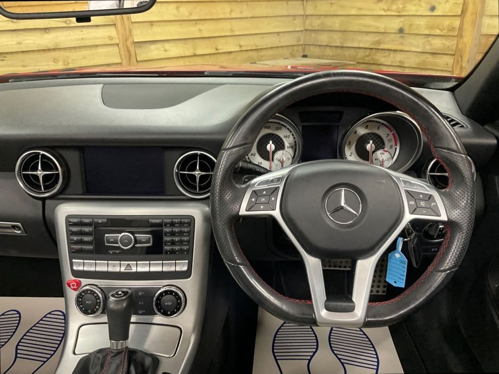 Used Mercedes-Benz SLK 2011 for sale - 76210238: Photo 26