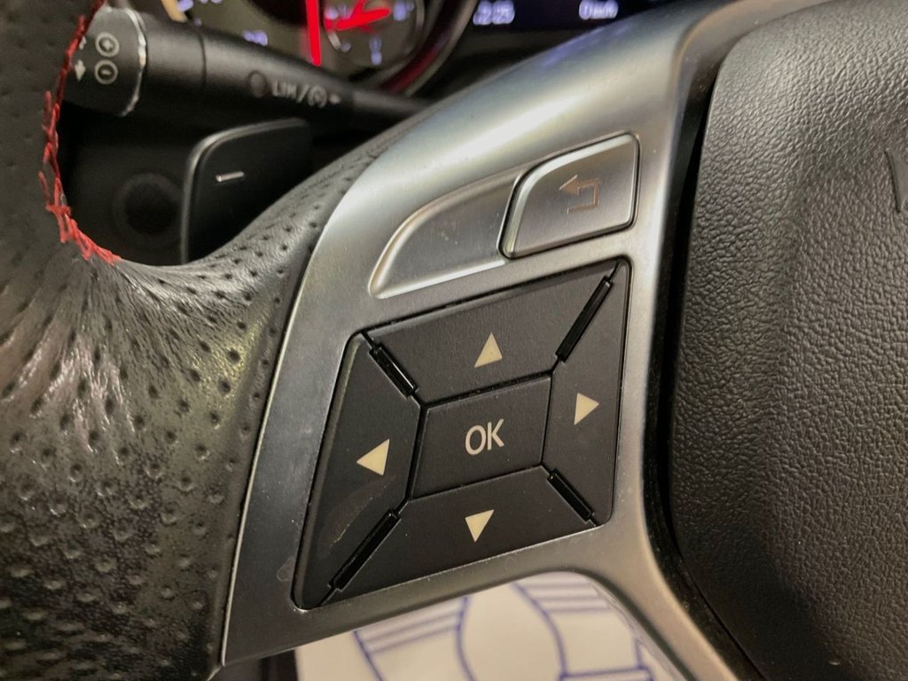 Used Mercedes-Benz SLK 2011 for sale - 76210238: Photo 29