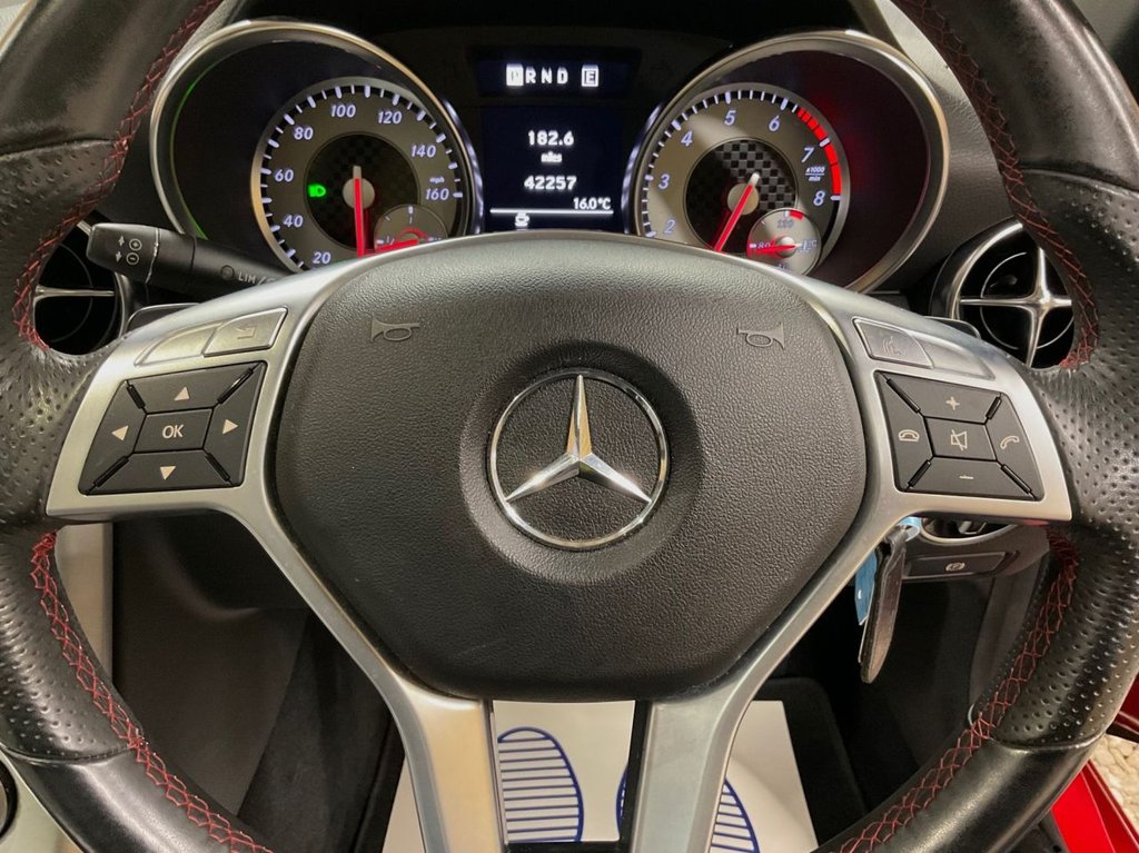 Used Mercedes-Benz SLK 2011 for sale - 76210238: Photo 30