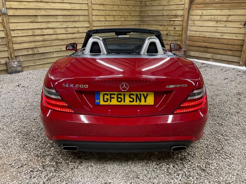 Used Mercedes-Benz SLK 2011 for sale - 76210238: Photo 6