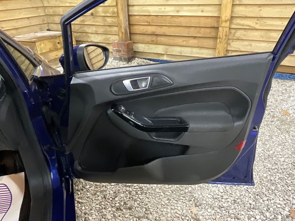 Used Ford Fiesta 2014 for sale - 76783710: Photo 9