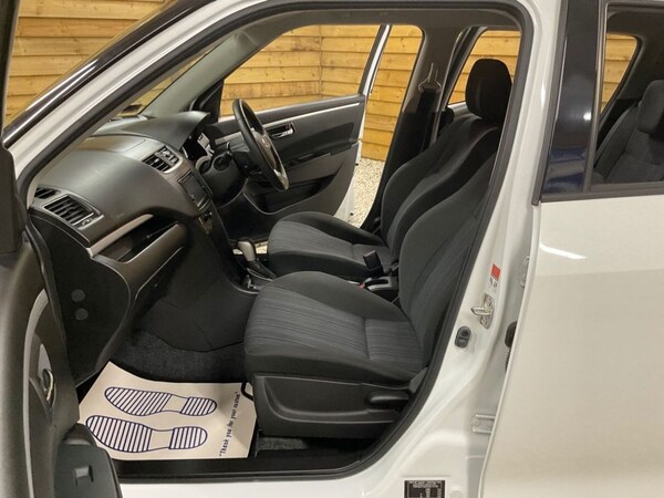 Used Suzuki Swift 2014 for sale - 75602535: Photo 21