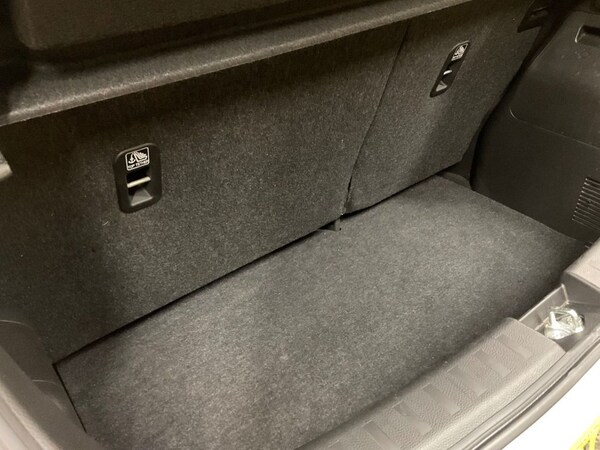 Used Suzuki Swift 2014 for sale - 75602535: Photo 47