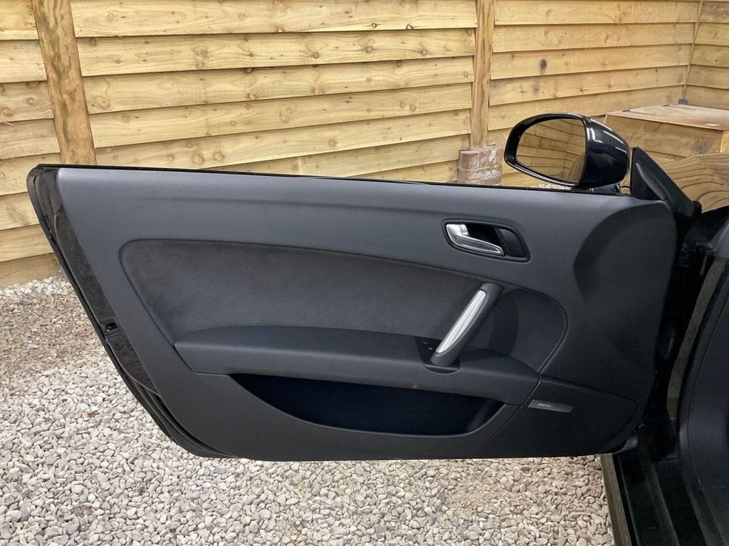 Used Audi TT 2011 for sale - 76604944: Photo 20