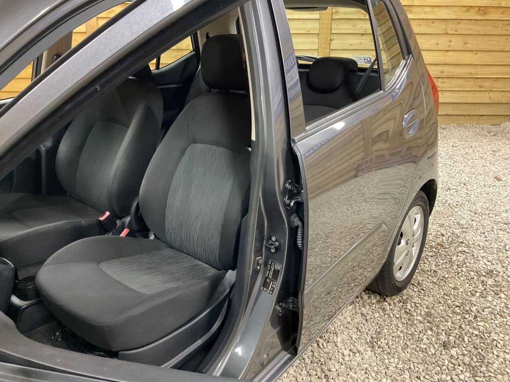 Used Hyundai i10 2011 for sale - 76081016: Photo 22