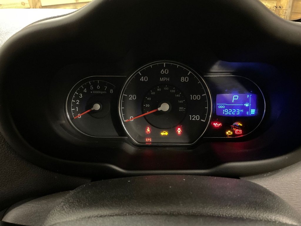 Used Hyundai i10 2011 for sale - 76081016: Photo 34