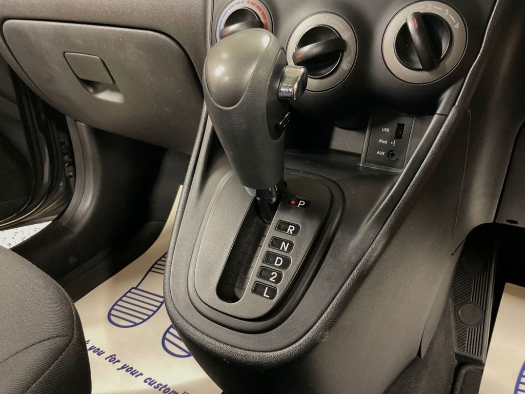 Used Hyundai i10 2011 for sale - 76081016: Photo 41