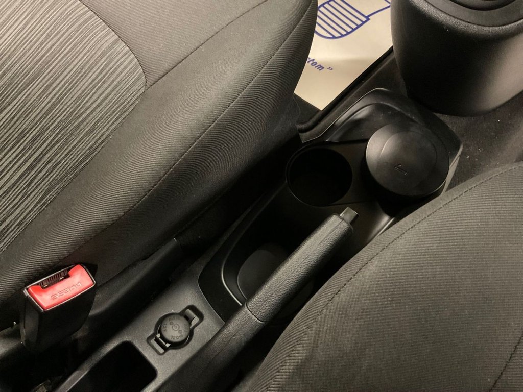 Used Hyundai i10 2011 for sale - 76081016: Photo 42