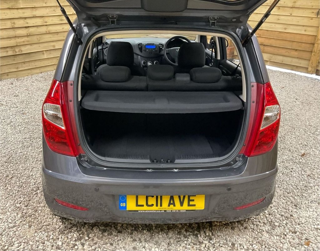 Used Hyundai i10 2011 for sale - 76081016: Photo 43