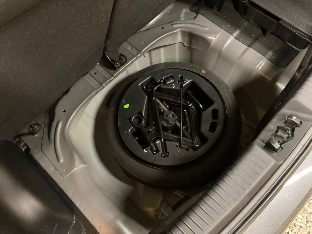 Used Hyundai i10 2011 for sale - 76081016: Photo 46