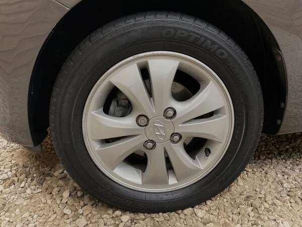 Used Hyundai i10 2011 for sale - 76081016: Photo 50