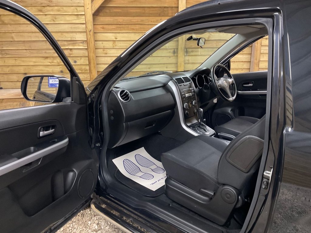 Used Suzuki Grand Vitara 2010 for sale - 76438975: Photo 21