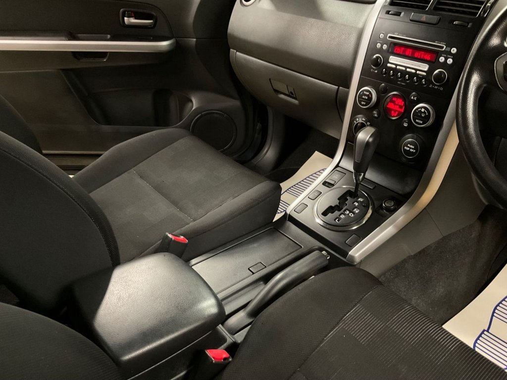 Used Suzuki Grand Vitara 2010 for sale - 76438975: Photo 40