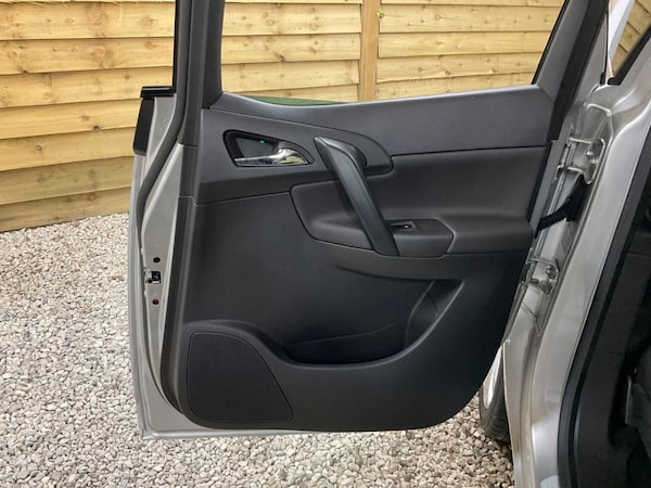Used Vauxhall Meriva 2015 for sale - 75596658: Photo 16
