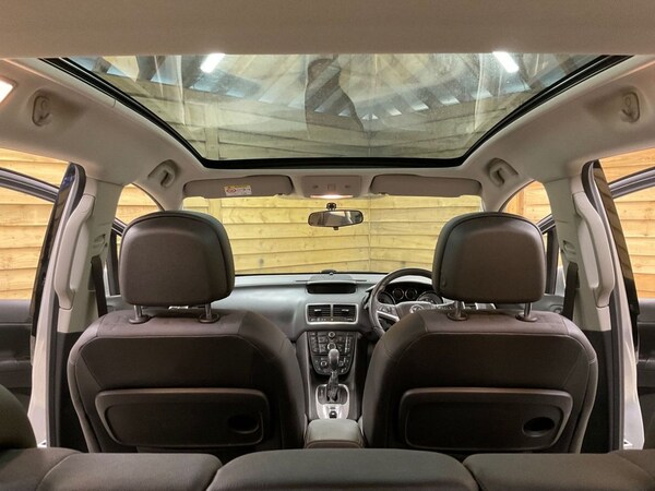 Used Vauxhall Meriva 2015 for sale - 75596658: Photo 28