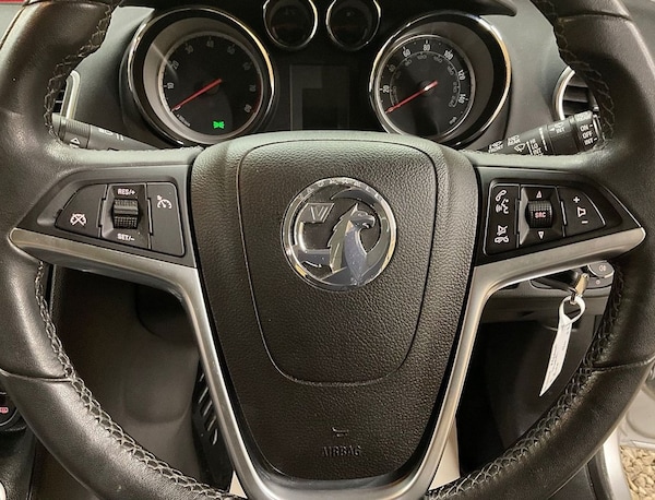 Used Vauxhall Meriva 2015 for sale - 75596658: Photo 34