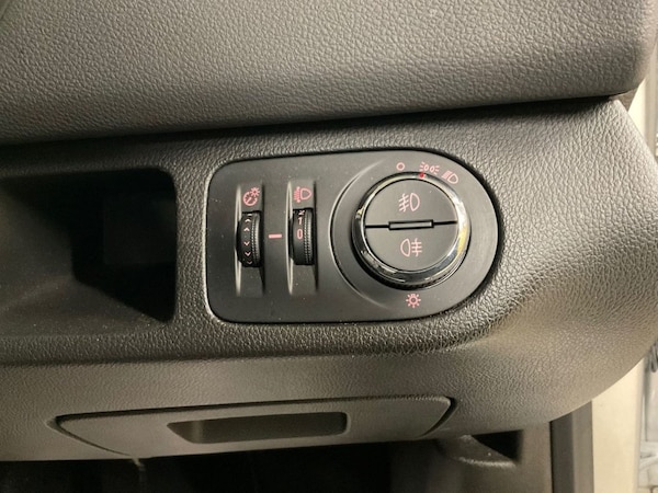 Used Vauxhall Meriva 2015 for sale - 75596658: Photo 36