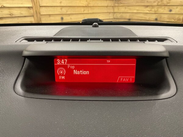 Used Vauxhall Meriva 2015 for sale - 75596658: Photo 39