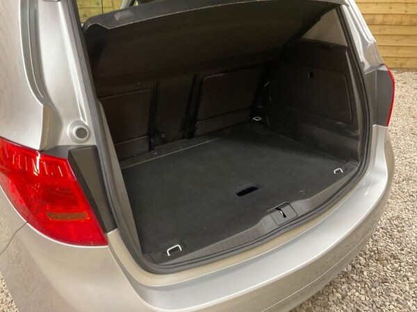 Used Vauxhall Meriva 2015 for sale - 75596658: Photo 48