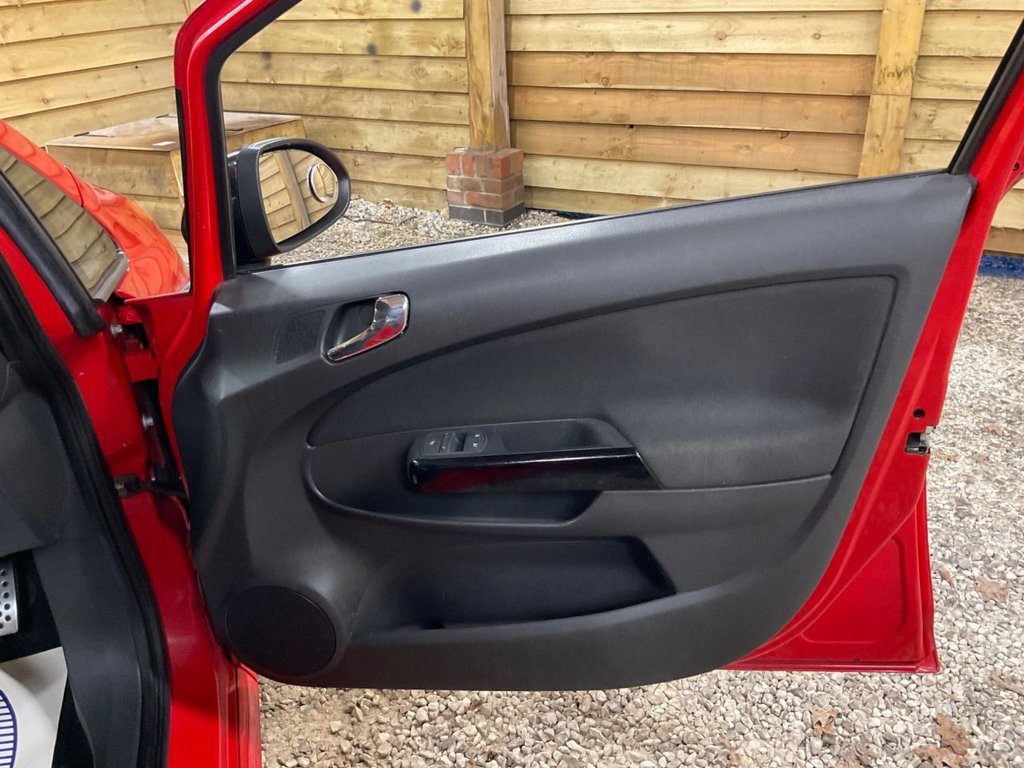 Used Vauxhall Corsa 2013 for sale - 77507539: Photo 9