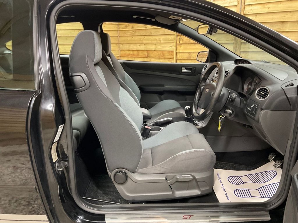 Used Ford Focus 2007 for sale - 76962278: Photo 16