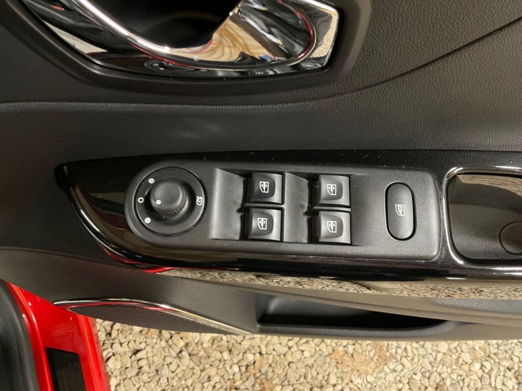 Used Renault Captur 2016 for sale - 77153483: Photo 11