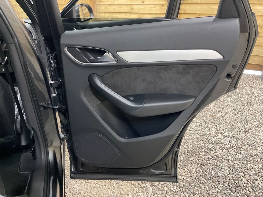 Used Audi Q3 2015 for sale - 77564018: Photo 16