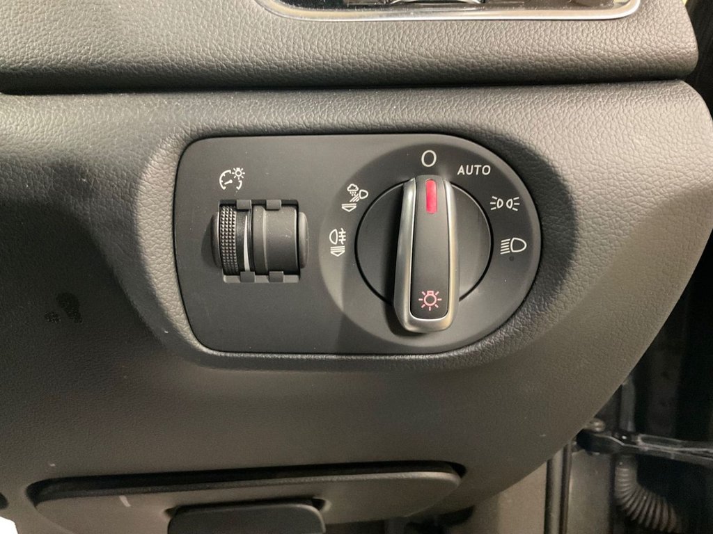 Used Audi Q3 2015 for sale - 77564018: Photo 35