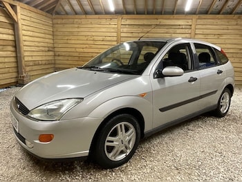 Used Ford Focus 2002 for sale - 78749474: Photo