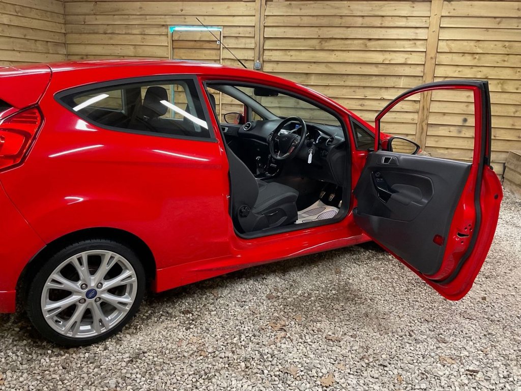 Used Ford Fiesta 2016 for sale - 77263936: Photo 9