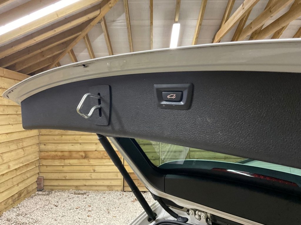 Used BMW 3 Series 2015 for sale - 77498493: Photo 43