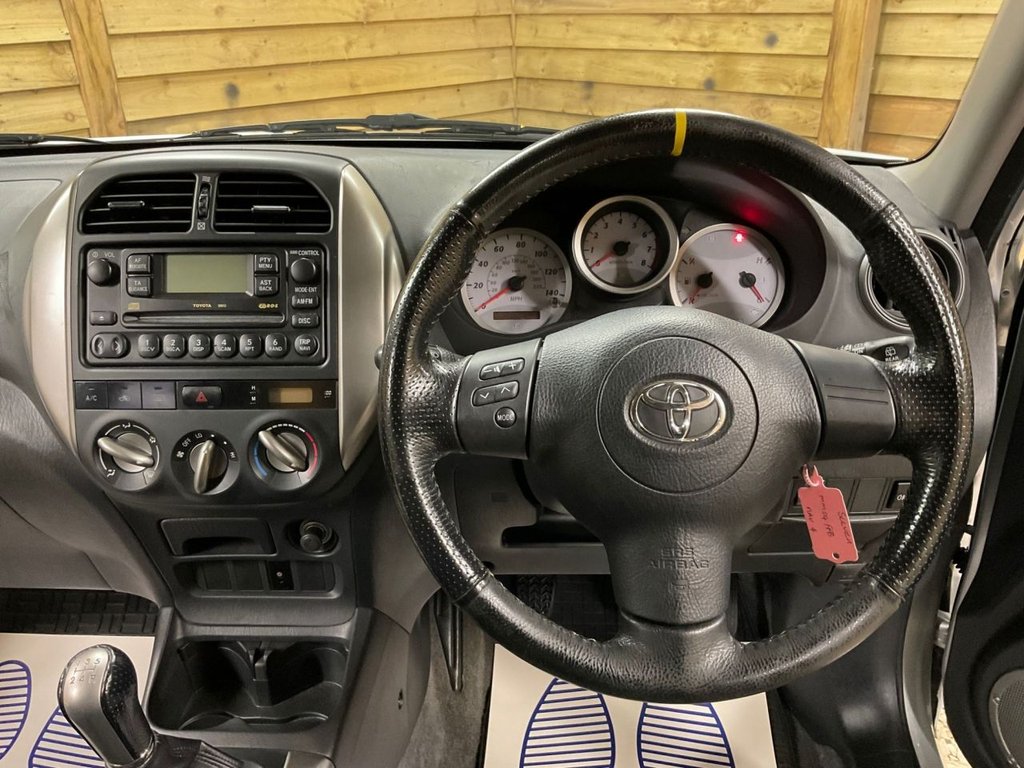 Used Toyota RAV4 2004 for sale - 76617832: Photo 28