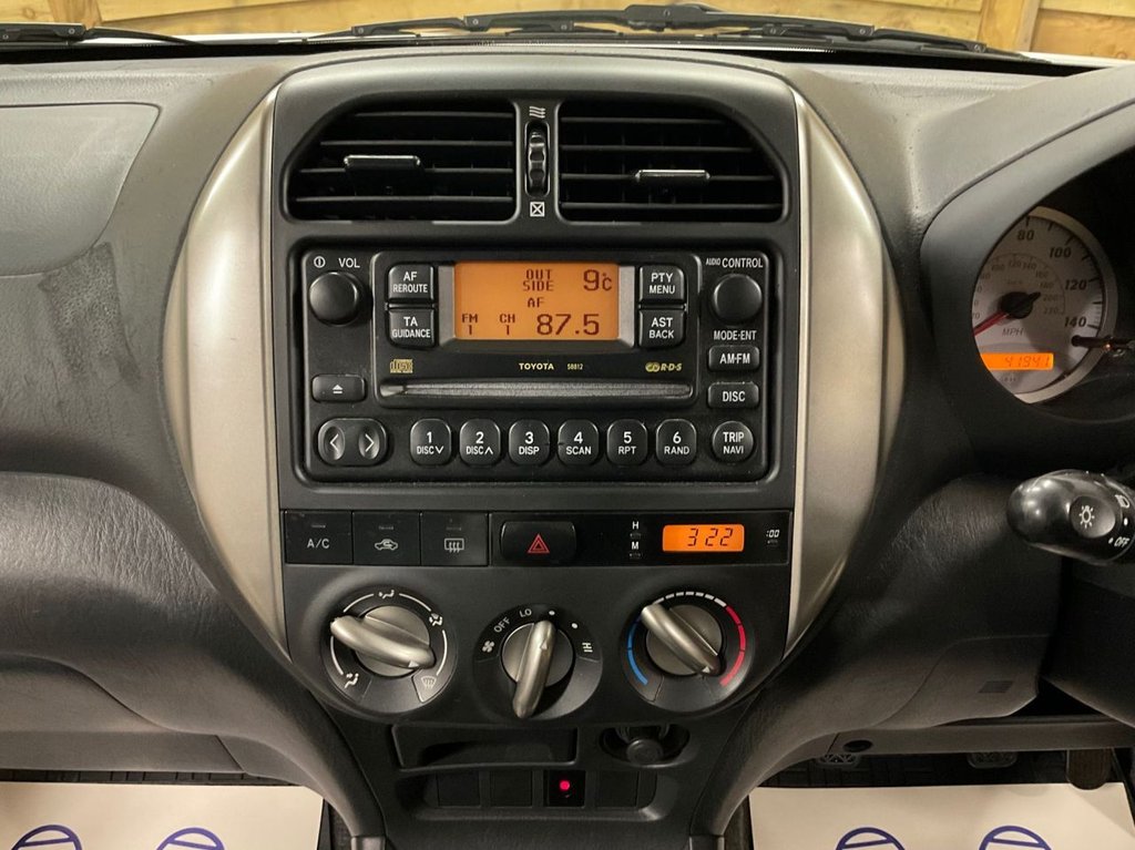 Used Toyota RAV4 2004 for sale - 76617832: Photo 35