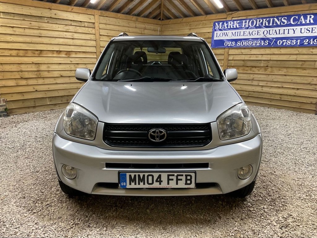 Used Toyota RAV4 2004 for sale - 76617832: Photo 4