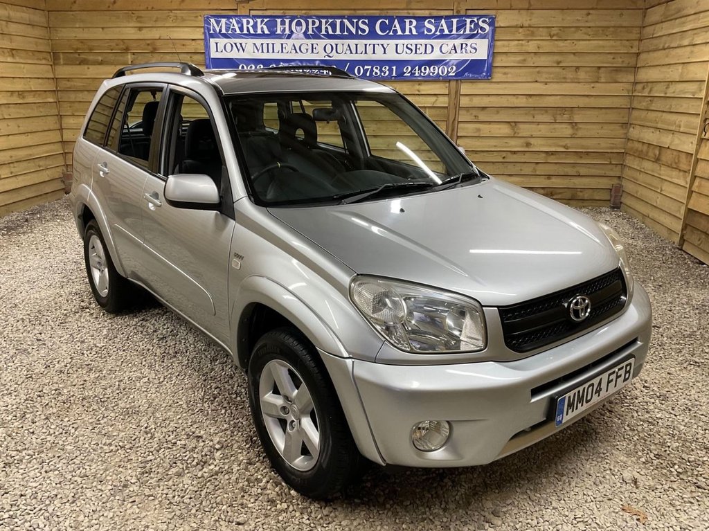 Used Toyota RAV4 2004 for sale - 76617832: Photo 9