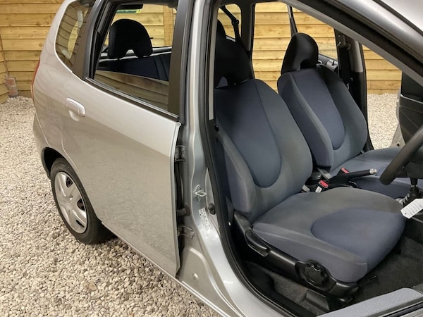 Used Honda Jazz 2004 for sale - 75456760: Photo 13