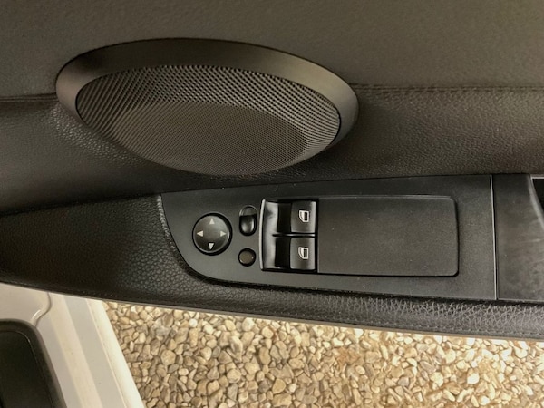 Used BMW 3 Series 2012 for sale - 74885296: Photo 11