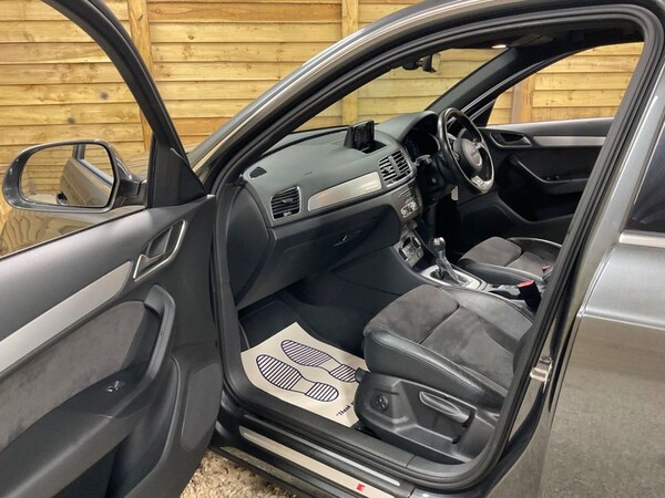 Used Audi Q3 2015 for sale - 75020679: Photo 19
