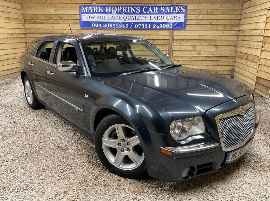 Used Chrysler 300C 2010 for sale - 76797918: Photo 3