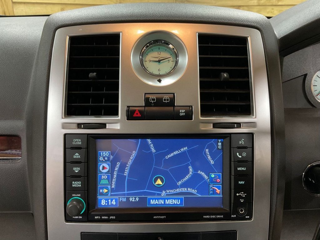 Used Chrysler 300C 2010 for sale - 76797918: Photo 42