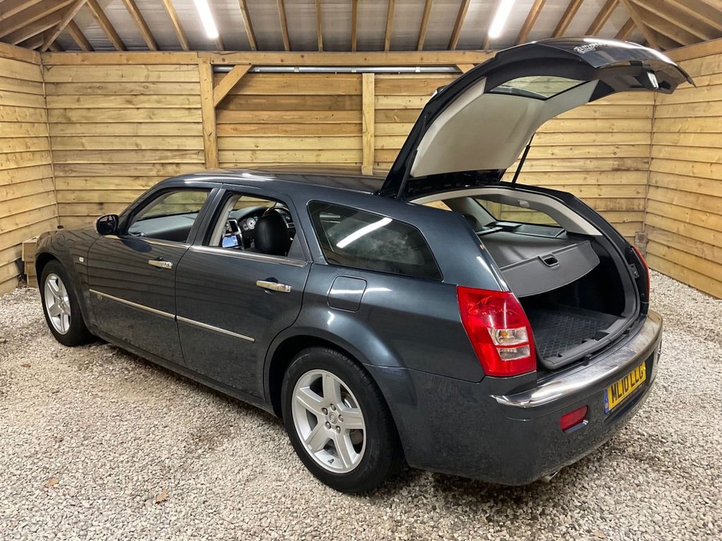 Used Chrysler 300C 2010 for sale - 76797918: Photo 50