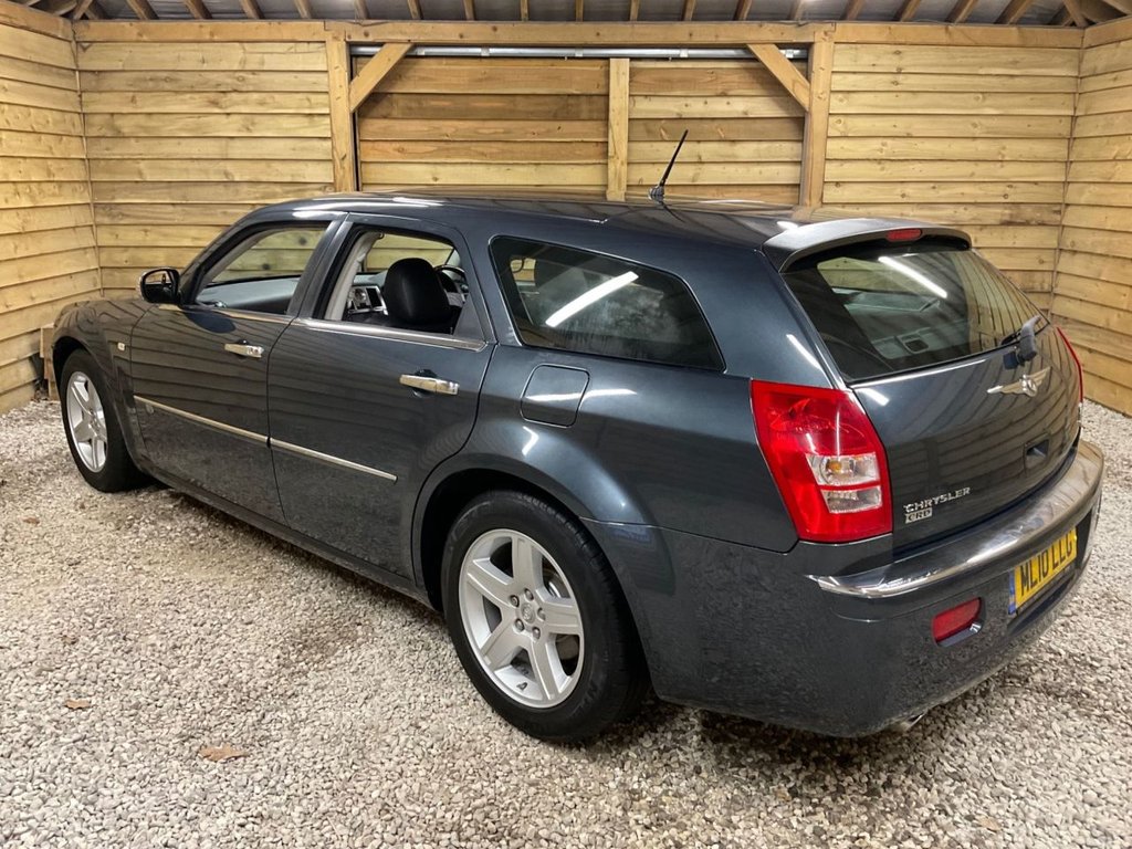 Used Chrysler 300C 2010 for sale - 76797918: Photo 6