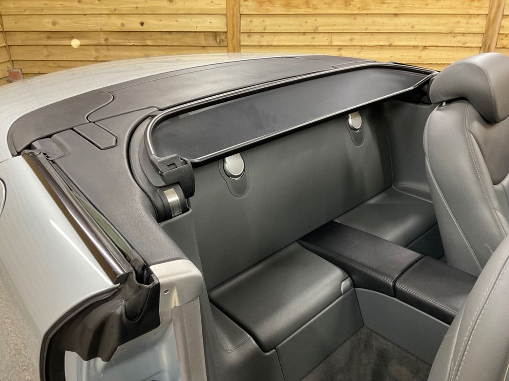 Used Mercedes-Benz SL 2004 for sale - 76617571: Photo 20