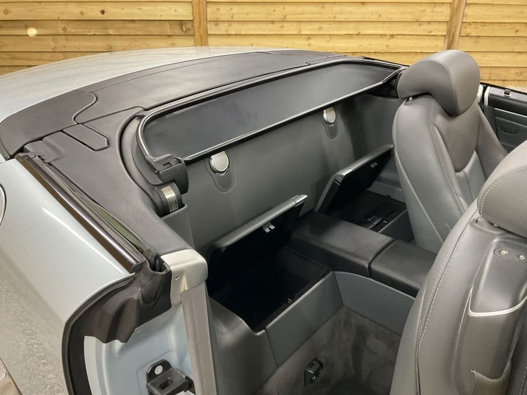 Used Mercedes-Benz SL 2004 for sale - 76617571: Photo 21