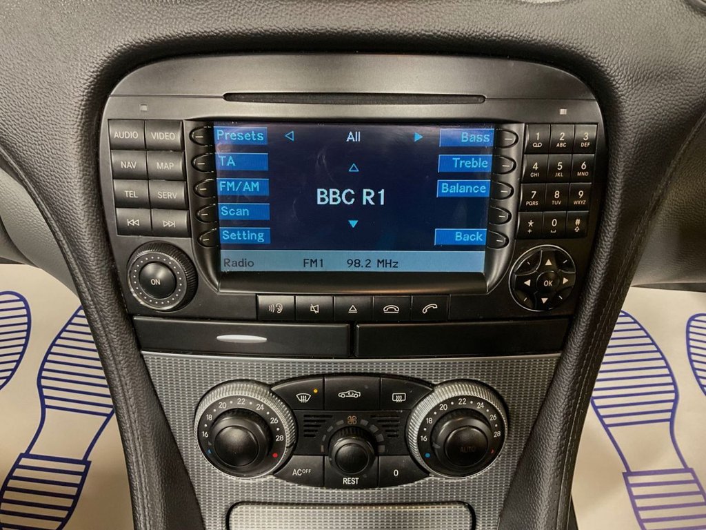 Used Mercedes-Benz SL 2004 for sale - 76617571: Photo 38